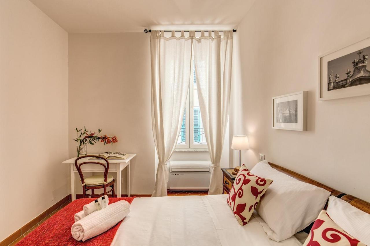 Piccolo Trevi Suites Rom Exterior foto