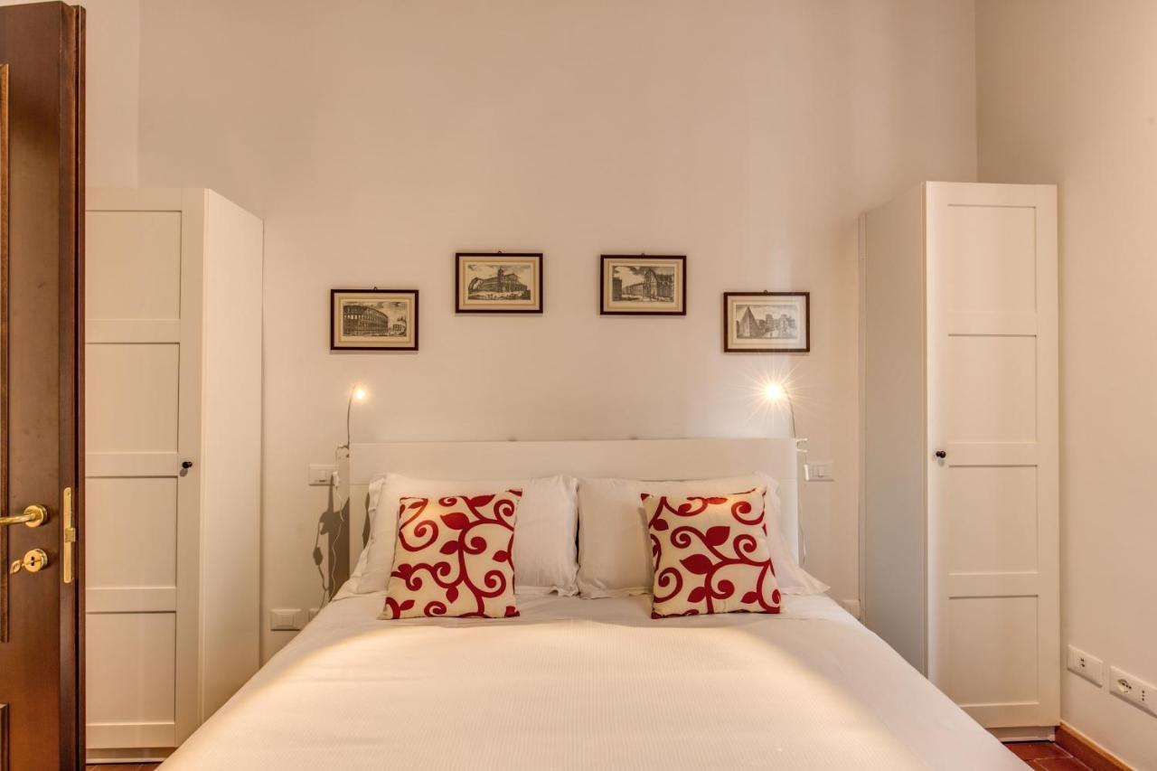 Piccolo Trevi Suites Rom Exterior foto