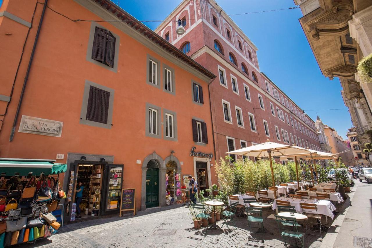 Piccolo Trevi Suites Rom Exterior foto