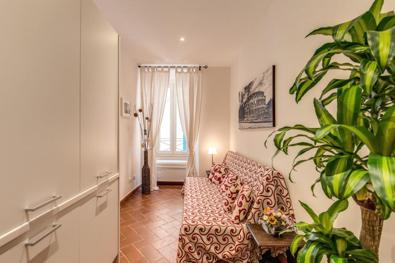 Piccolo Trevi Suites Rom Exterior foto