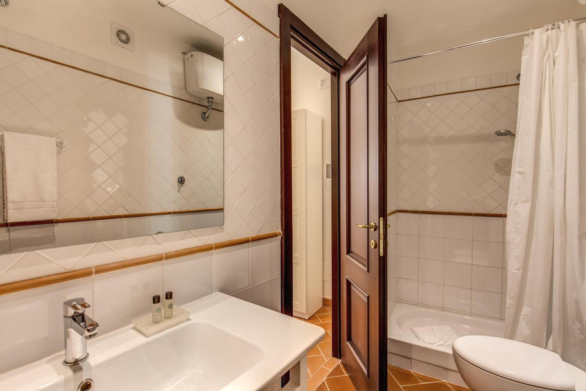 Piccolo Trevi Suites Rom Zimmer foto