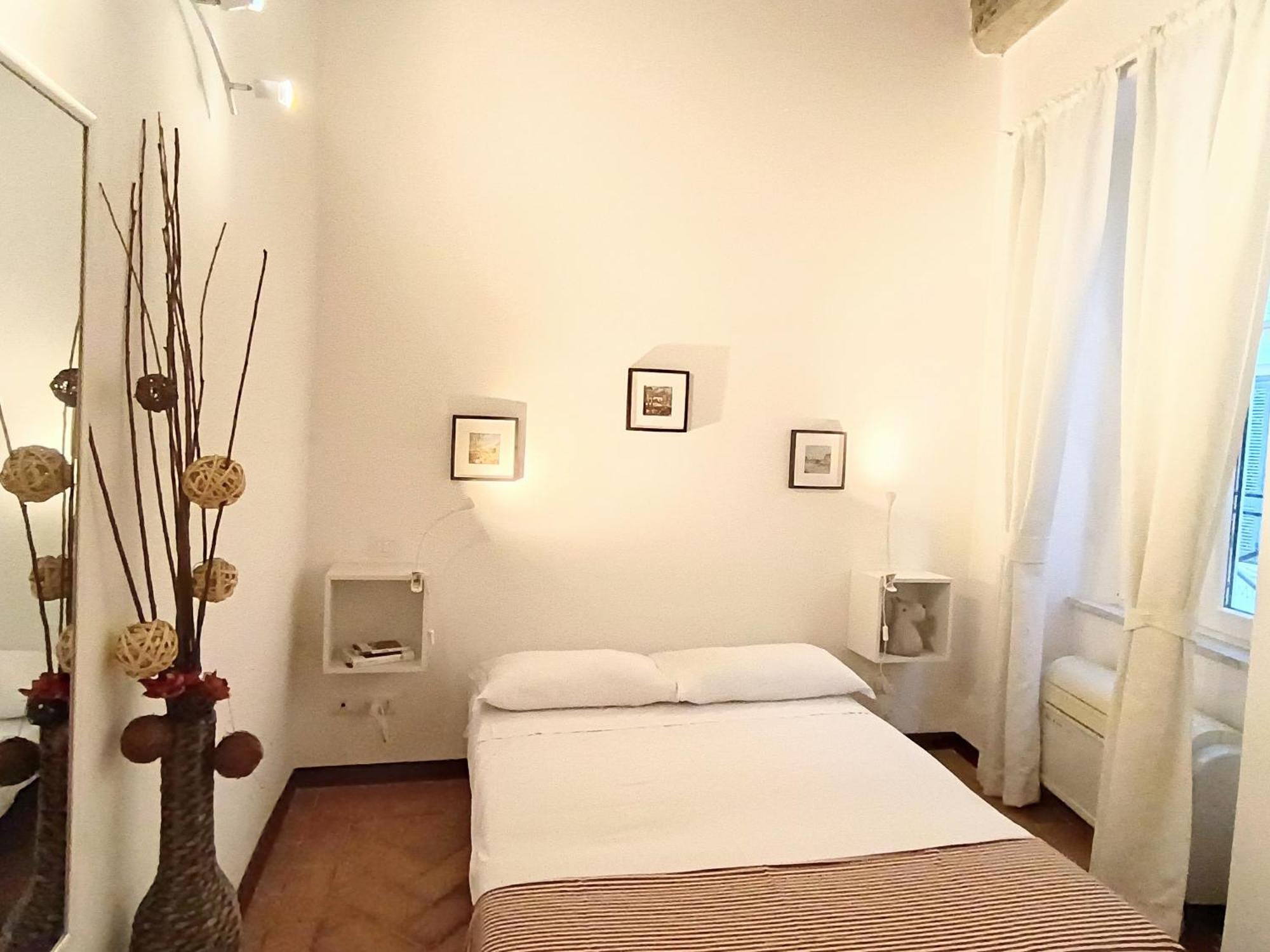 Piccolo Trevi Suites Rom Exterior foto