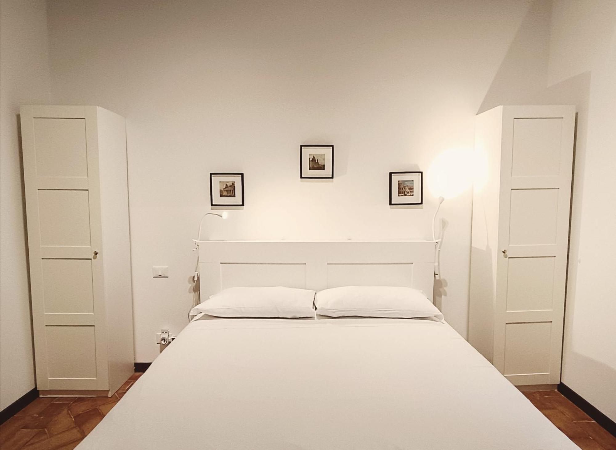 Piccolo Trevi Suites Rom Exterior foto